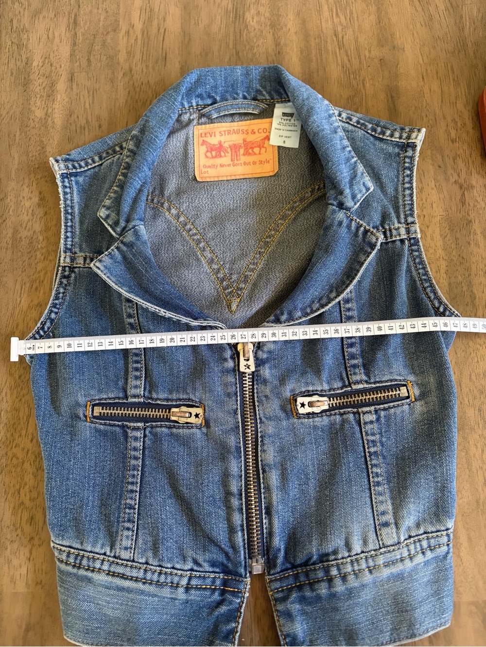 Levi's Blue Denim Zip Vest with Tan Patch - Picture 8 of 9
